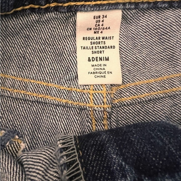 H&m distressed jean shorts 4 - Picture 4 of 5